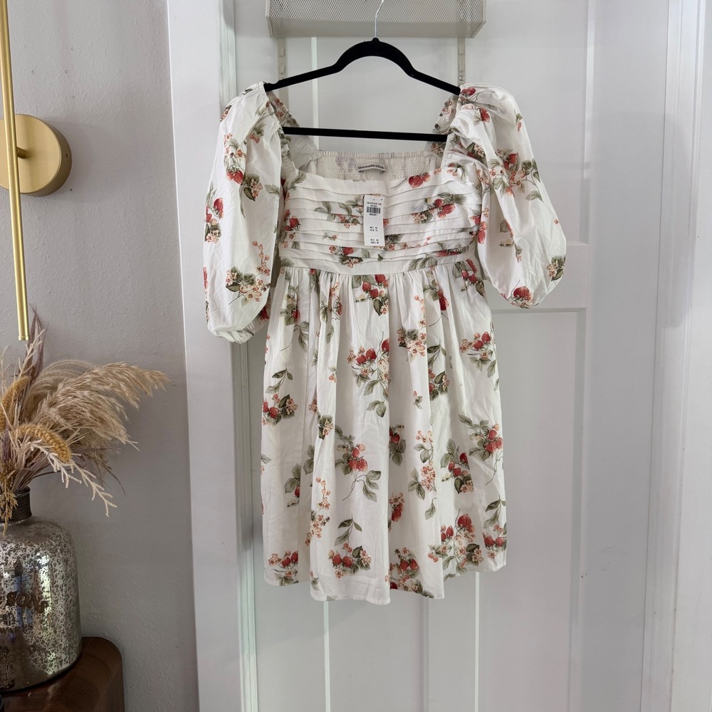 Abercrombie & Fitch Emerson Poplin Puff Mini Dress Strawberry M Tall Cottagecore